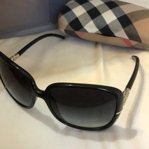Burberry sunglasses